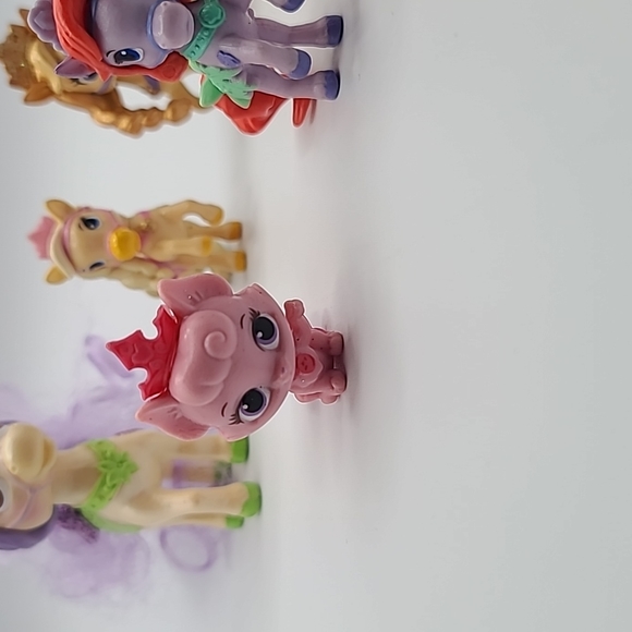 Disney Princess Palace Pets Lot of 6 horses and 1 cat - Picture 2 of 5